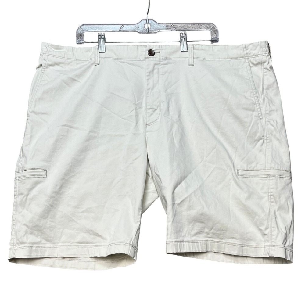 Tommy Bahama Cargo Shorts Mens 42 10 Inseam Beige Boracay Stretch Flat Front EUC